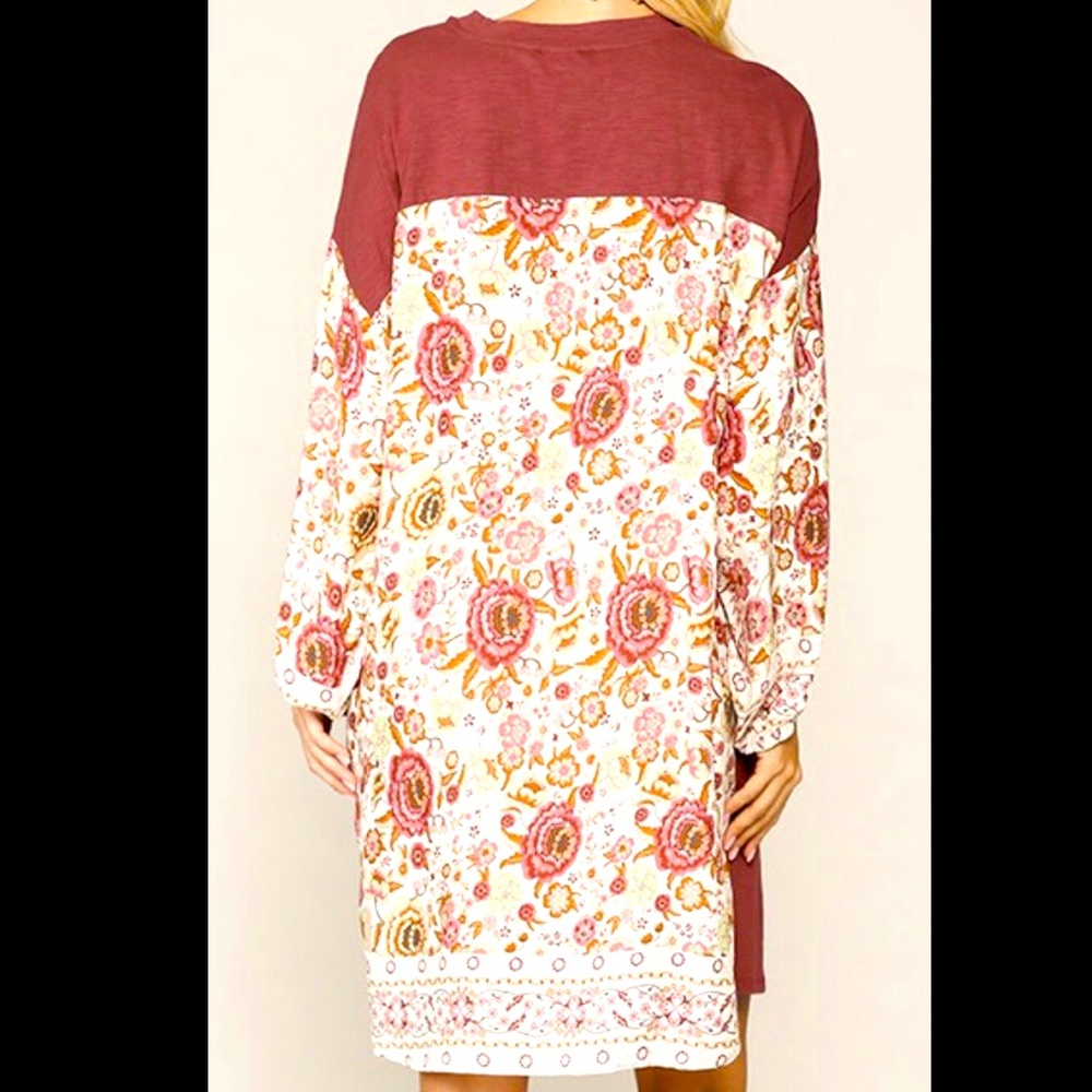 Runway Flowers - Picture 3 of 4